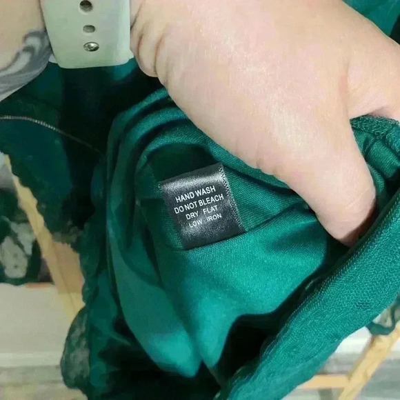 Haute Monde, Mini dress Green, Ruched Mesh Long Sleeve, Size Large - Picture 9 of 11